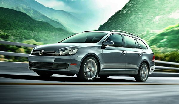 You can opt for a clean-diesel engine in the Volkswagen Jetta SportWagen. But do your diesel-powered savings plans actually add up?