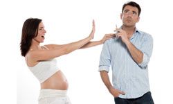 pregnant woman arguing with smoker