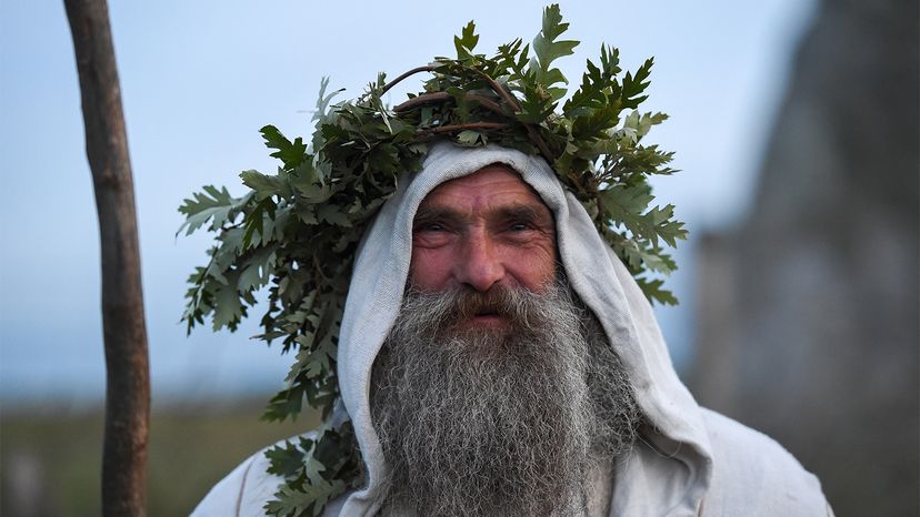 The mysterious history of druids, ancient 'mediators between humans and the  gods