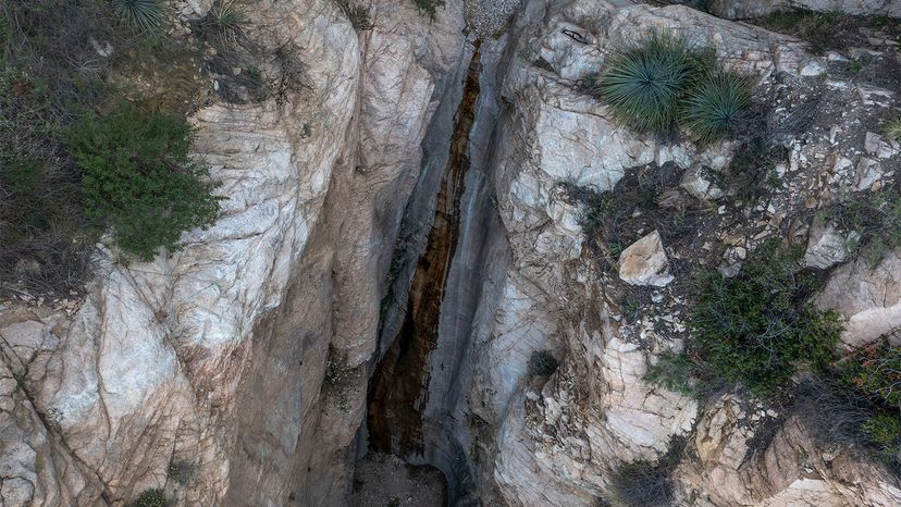 Dry waterfalls	