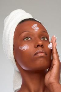 People with dark complexions should maintain a simple skin care regimen to avoid irritation.