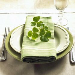 place setting with clovers
