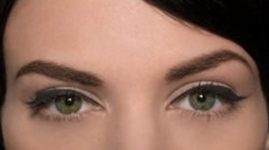 Quick Tips: Why do I break out after I get my eyebrows waxed?