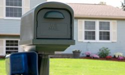 mailbox house lawn