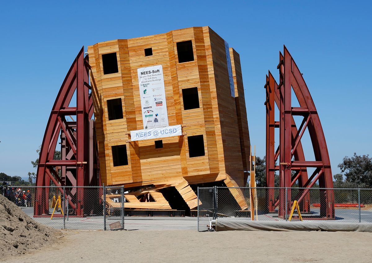 All-Wood Tower Near Tokyo Fuses Modern Design, Japanese Tradition