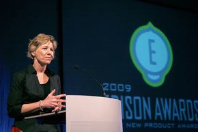 Dr. Susan Desmond-Hellmann accepts the 2009 Edison Achievement Award for her work as the president of new product development at Genetech. The awards annually honor the top cutting-edge products, organizations and business executives.