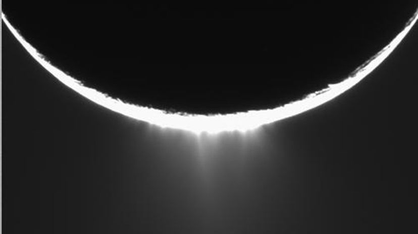 Jets erupting from Enceladus' south side