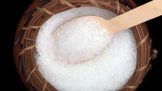 13 Wonderful Ways to Use Epsom Salts