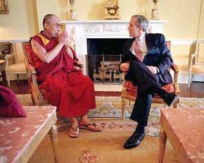 The Dalai Lama met with President George W. Bush on May 2001.