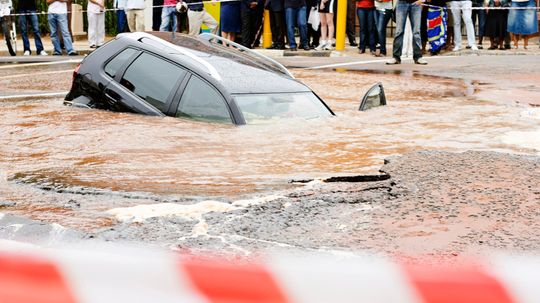 How to Escape a Sinking Car