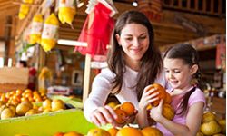 农贸市场。”width=