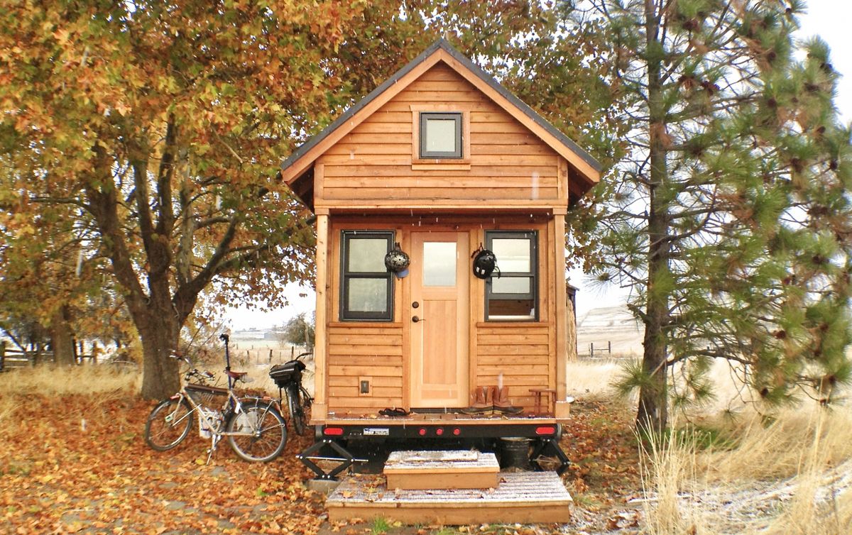 A 300-Square-Foot Tiny House in California
