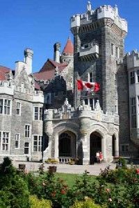 Casa Loma, Canada's famous castle,                                  features 98 rooms, decorated suites,                                                  secret passages, stately towers, estate                                                  gardens, and gift shops.
