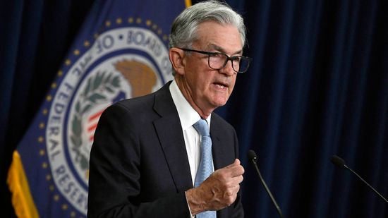 Why Does the Fed Change the Interest Rate?