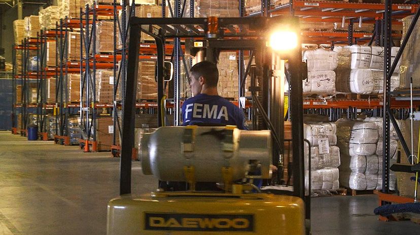 fema agent loading supplies