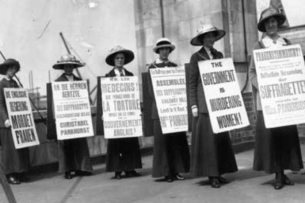 suffragrists