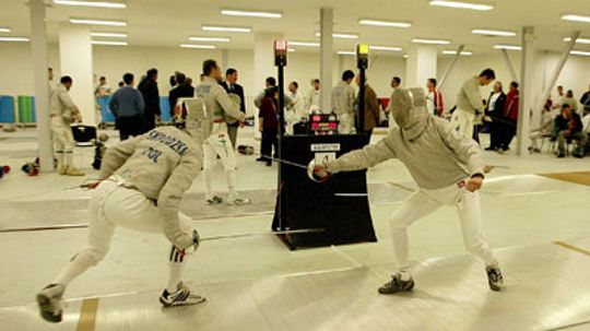 How Fencing Equipment Works