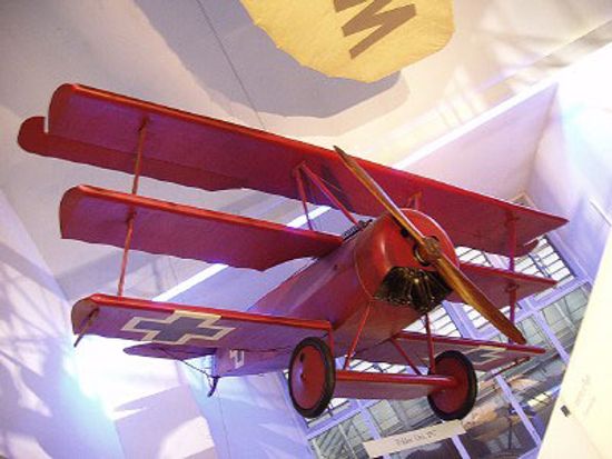 福克博士，三架飞机＂class=