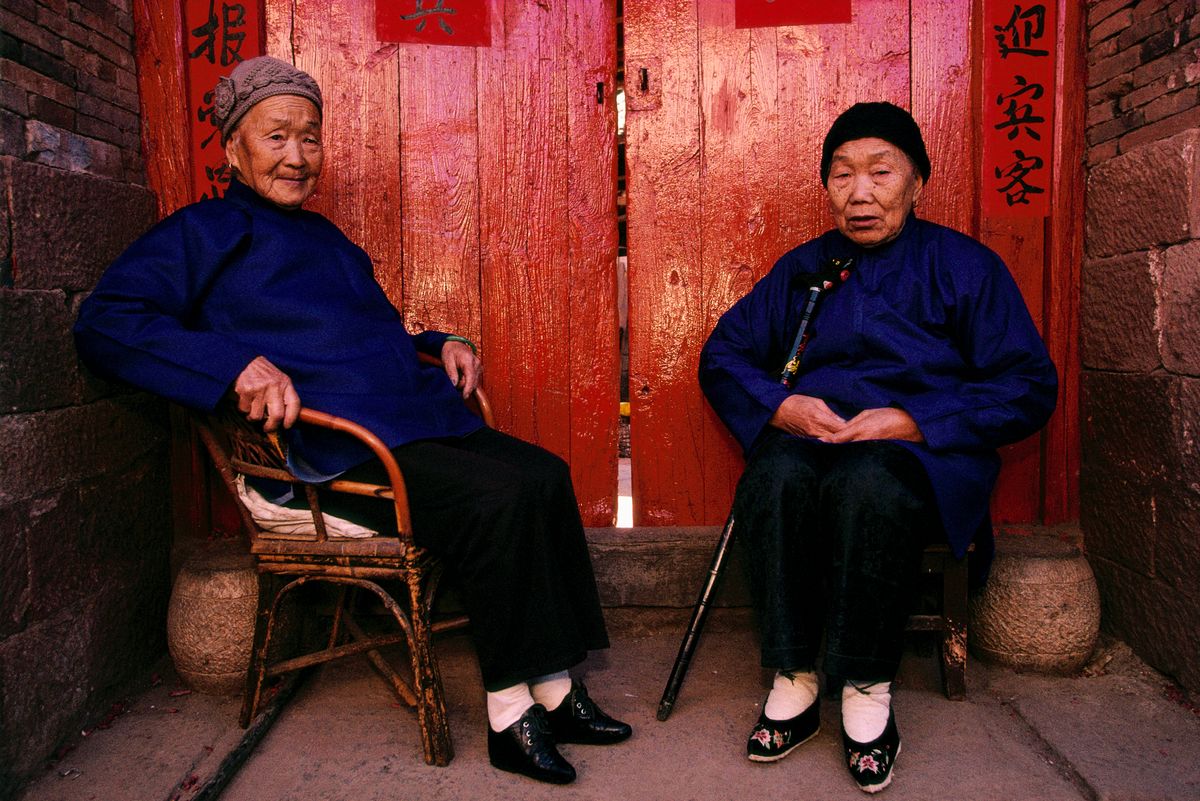 Chinese Girls Foot Fight