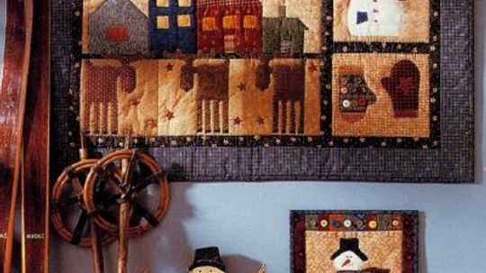 Folk-Art Yuletide Quilted Wall Hanging Pattern