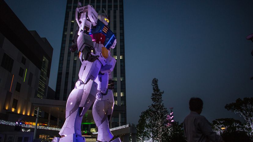 Gundam statue in Tokyo