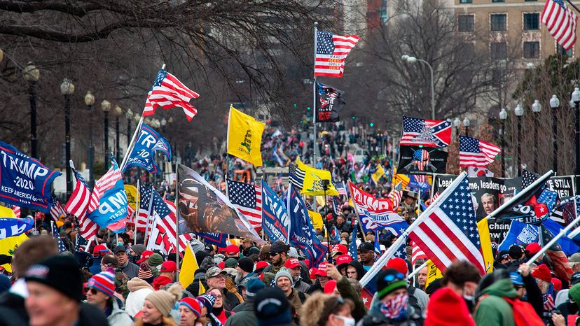 Trump supporters waving flags, Jan. 6
