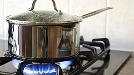 Gas vs. Electric Stoves: Which is really more efficient?