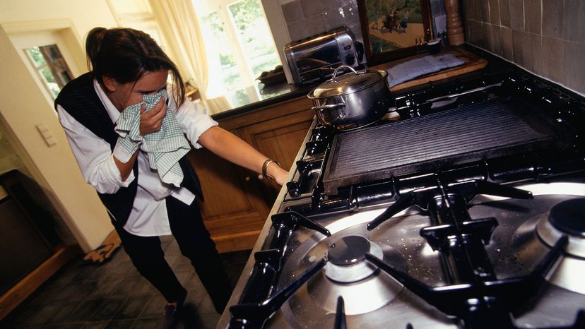 Oven Smells Like Gas? Here's How to Fix It - Authorized Service