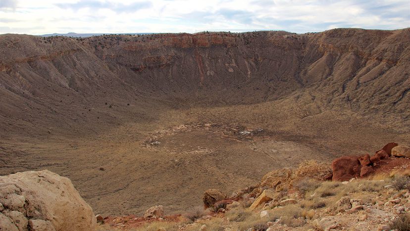 巴林格火山口“border=