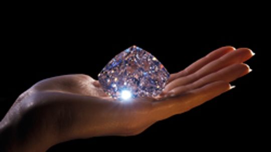 How Moissanite Jewels Work