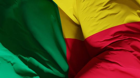 14 Red-Yellow-Green Flag Combinations Around the World