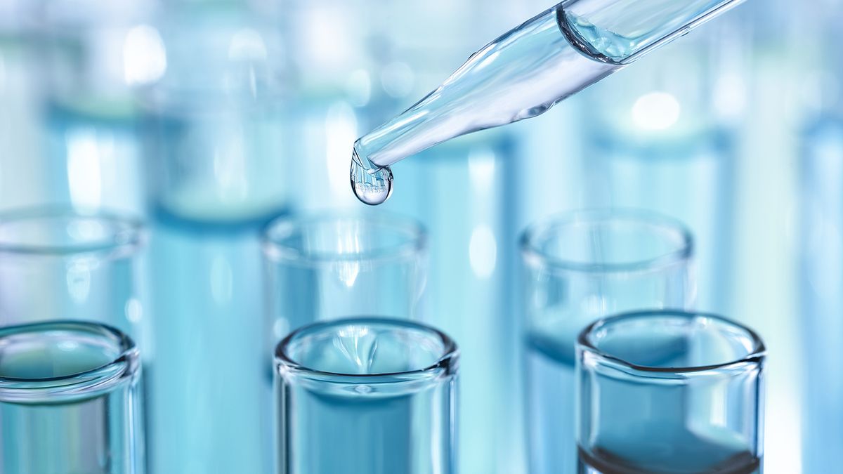 Comparing Strong Acids and Weak Acids