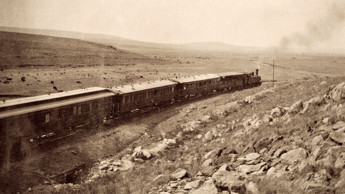 Nov. 18, 1883: Railroad Time Goes Coast to Coast