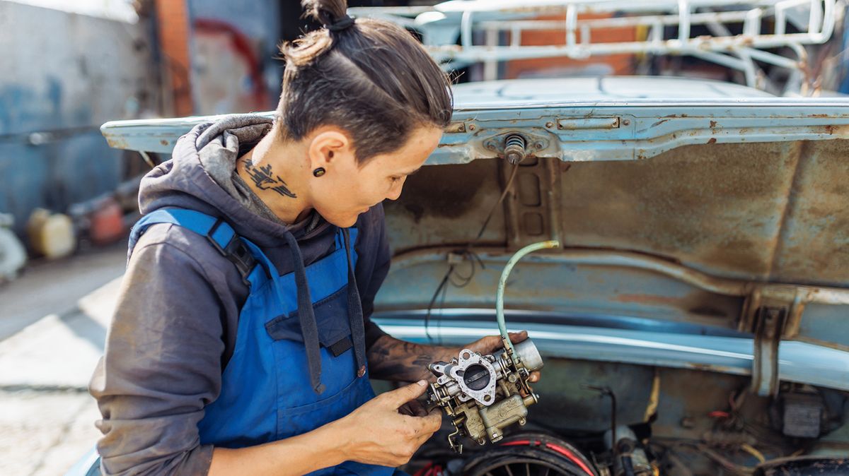 What Is a Carburetor and Why Does Your Car Need the Part?