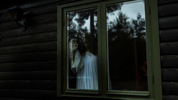 14 Best Haunted Houses in Ohio With Scares for All Ages