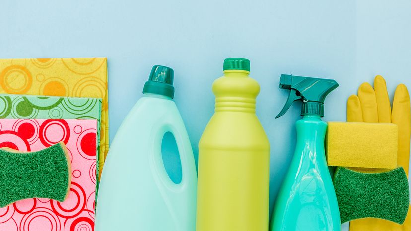 The 5 Best Bathroom Cleaners Without Toxic Bleach