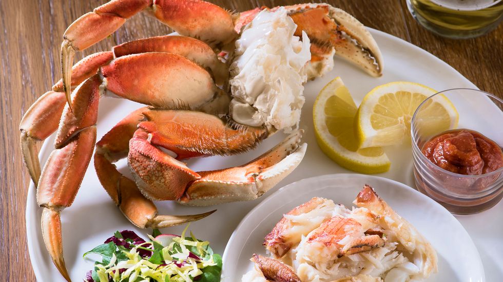 Dungeness Crab vs. Snow Crab: In the Wild and on Your Plate
