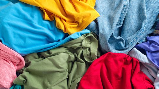 How to Use Vinegar in Laundry