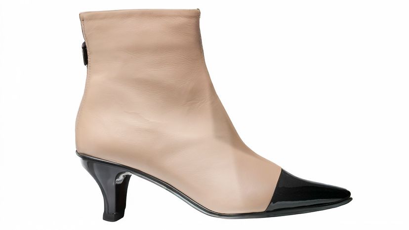Kitten heels