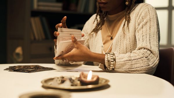 How to Shuffle Tarot Cards: A Guide for Beginner Tarot Readers