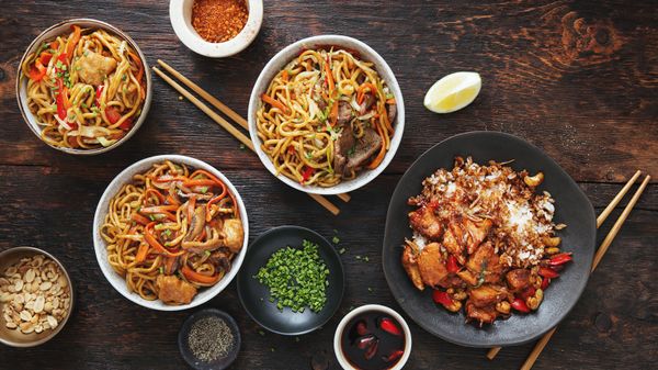Chow Mein vs. Lo Mein: Comparing Chinese Noodle Dishes