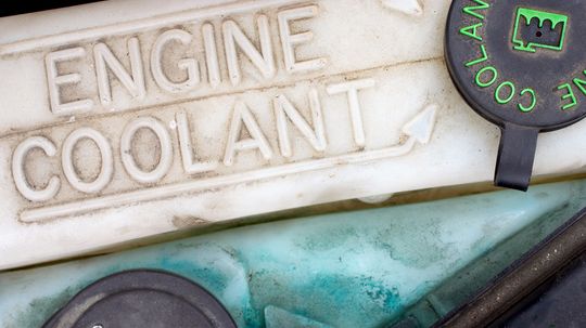 How to Identify and Fix a Coolant Leak