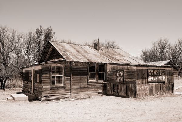 Is Ghost Towns Real? Exploring Their History and Mysteries