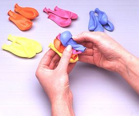 how to make a balloon barrette