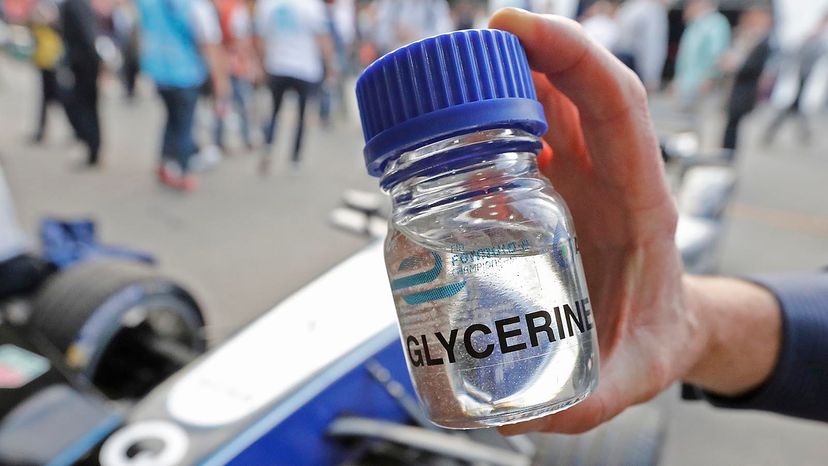 What is Glycerol? 6 Uses for the Wonder Compound