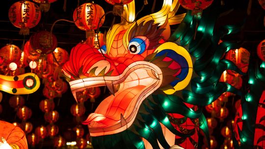 好运的象征:打开财富的力量”width=