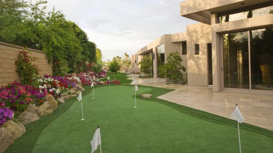 How to Build a Backyard Golf Green