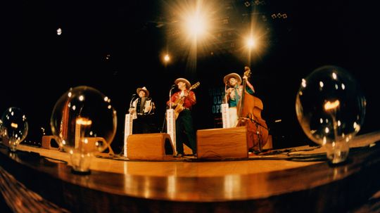 14 Notable Grand Ole Opry Performers