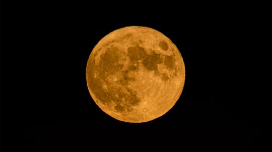 The Hunter's Moon Will Glow in Peak, Orange Glory This Weekend