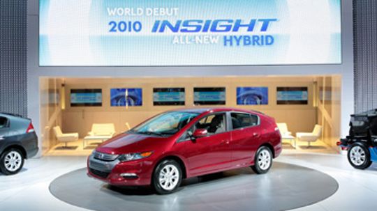 Do hybrid cars get power through kinetics?